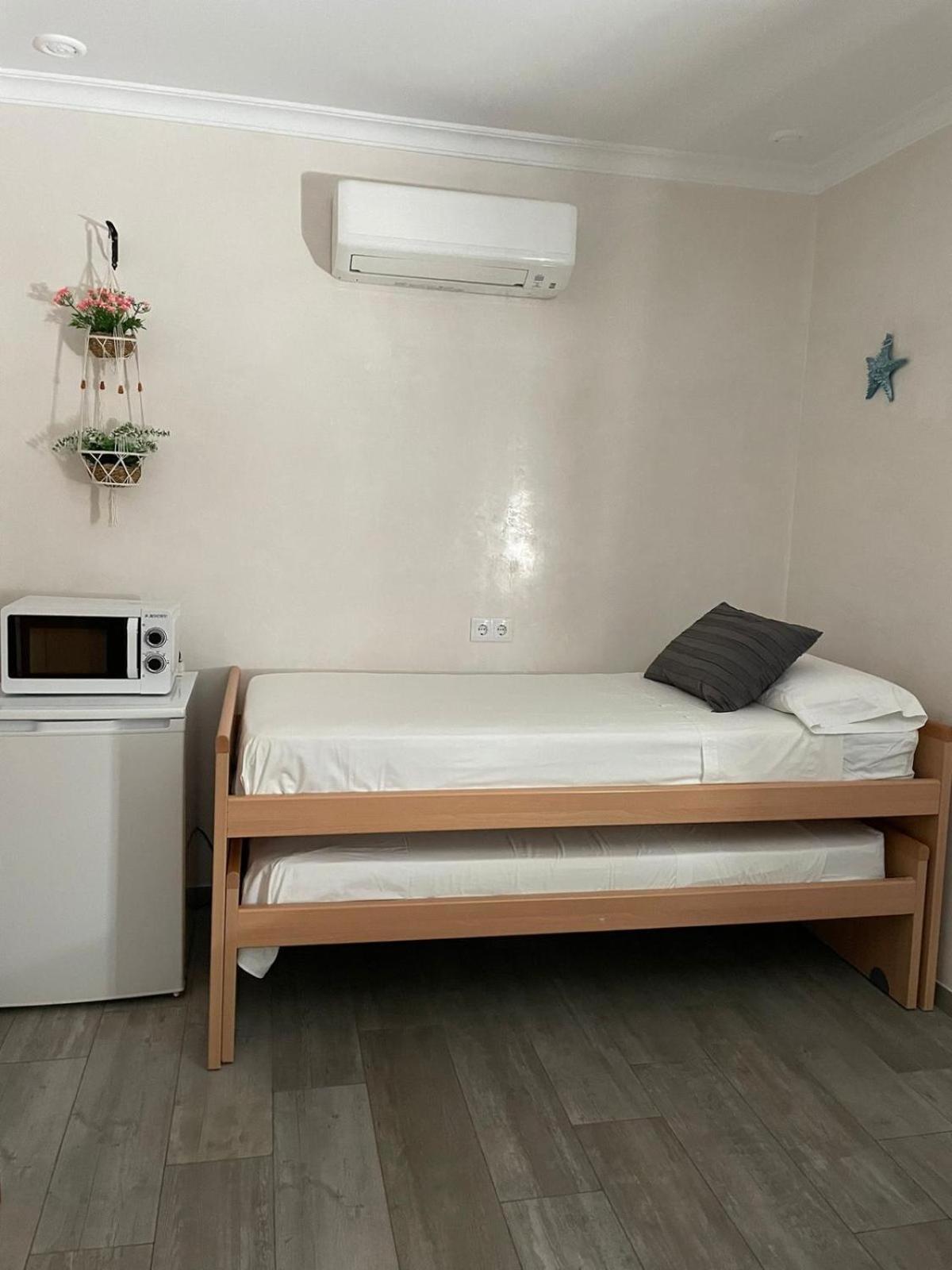 Hostal La Tarayuela بارباتي المظهر الخارجي الصورة