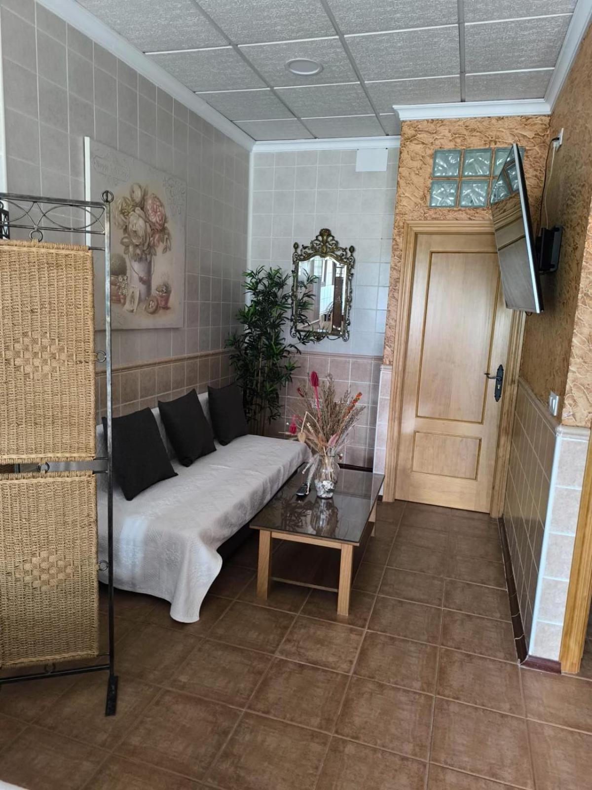 Hostal La Tarayuela بارباتي المظهر الخارجي الصورة